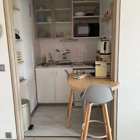 アパート Petit Zen Avec Parking Gratuit Reserve ウルガット